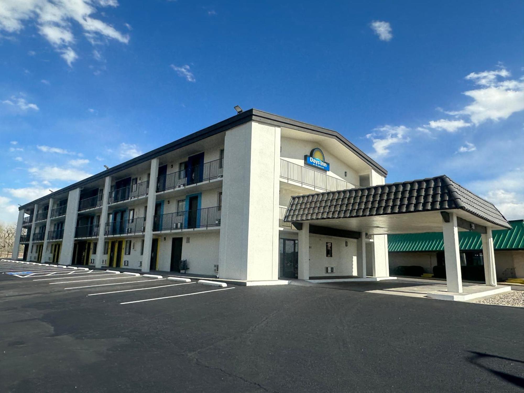 Days Inn By Wyndham Farmington Nm Exterior photo
